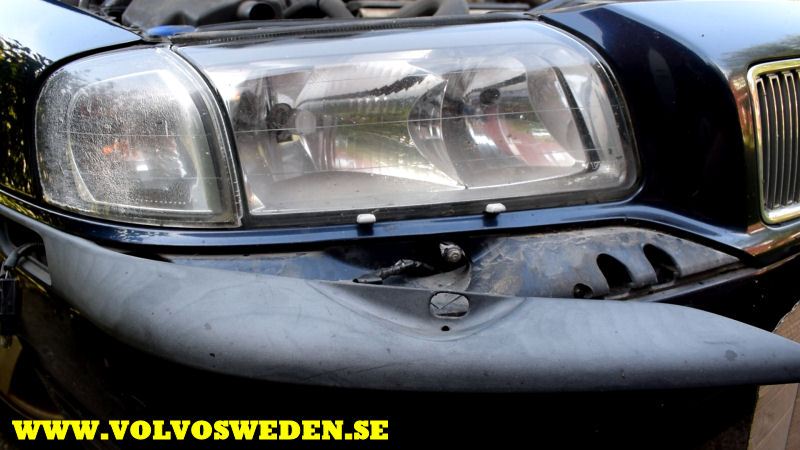 volvosweden.se/images/Volvo_guider_manualer/Guider/Byta%20st%C3%B6tf%C3%A5ngare%20fram%20Volvo%20S60%20S80%20V70/Byta%20st%C3%B6tf%C3%A5ngare%20fram%20Volvo%20S60%20S80%20V70%20BILD%209.jpg